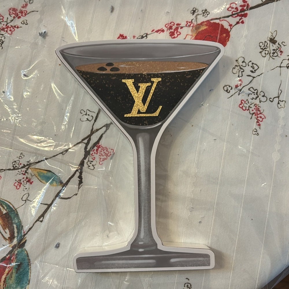 Cute Wooden Displays: Martini Glass